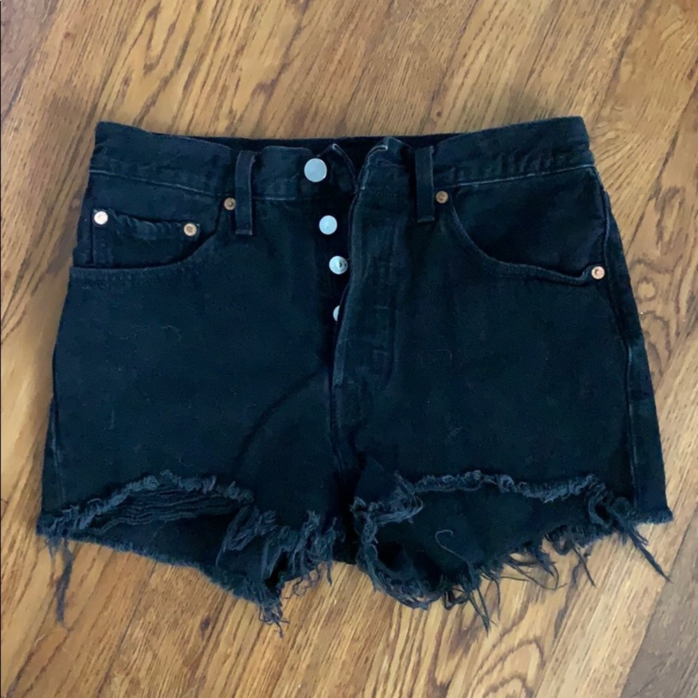 Levi’s 501 black denim shorts size 26